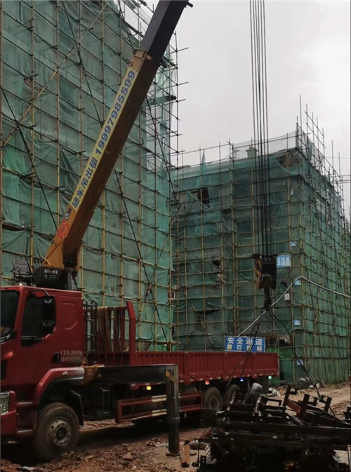 闽侯县“慢工细活”—— 吊车的 “微动控制” 技术